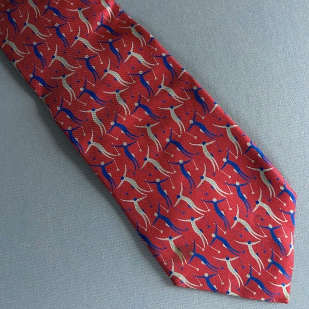 Gucci Tie Red Skier Novelty Silk Italy Vintage Skiing Winter Holidays‎
